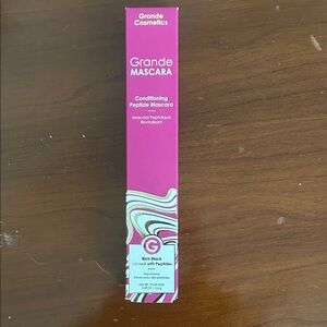 Grande Cosmetics conditioning Black Mascara